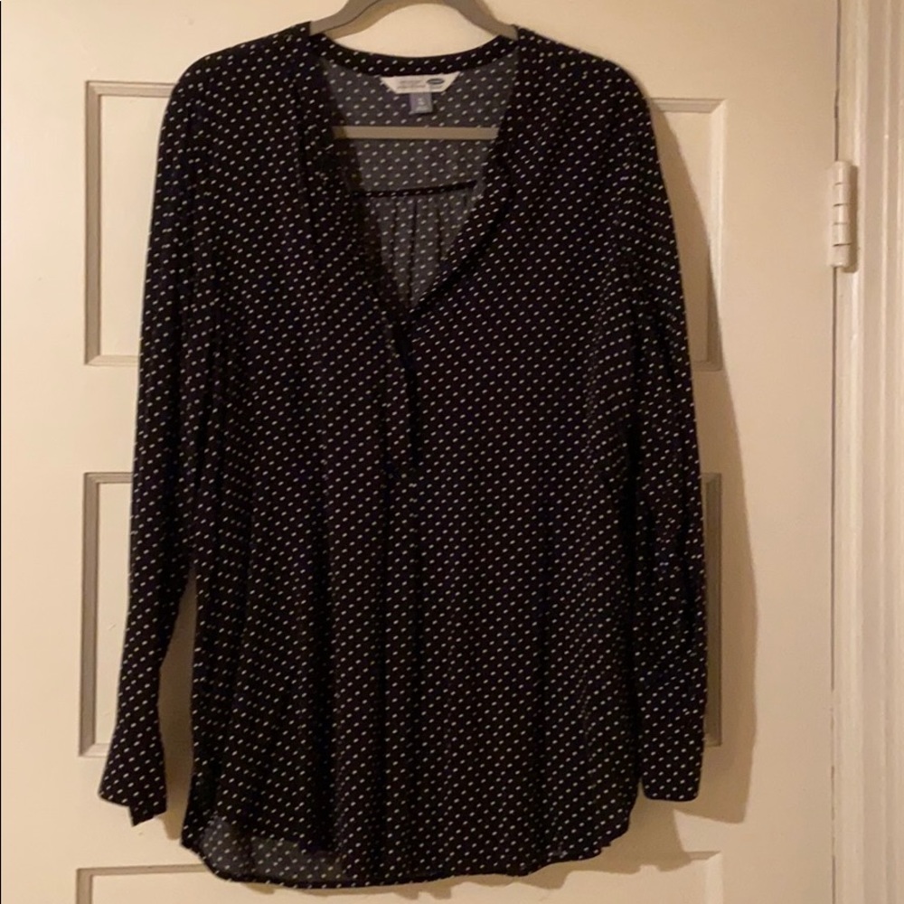 Old Navy polka dot blouse